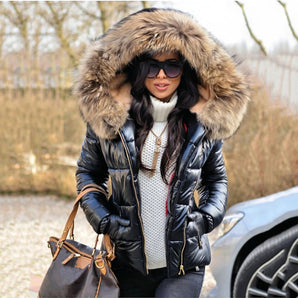 Avencea - Stylish, Insulated Jacket with Hood and Faux Fur Collar