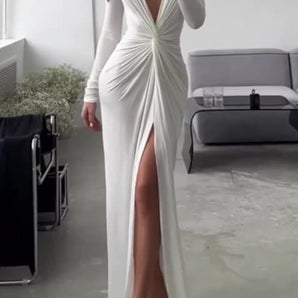 Avencea - Elegant Pleated Dress with V-Neck and Delicate Décolleté