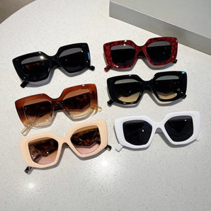 Oversized Retro-Vintage Sunglasses