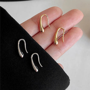 Elegant Crescent Earrings with a Gentle Teardrop Look