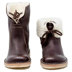 Brown leather children's lace-up winter boots with sherpa lining, featuring a durable synthetic rubber sole and stylish design.