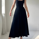 Elegant black midi dress featuring a square neckline and pockets, shown in Nero1 color and 3XL size, highlighting its stylish and versatile design.