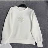 Elegant white sweatshirt for women with floral embroidery, featuring long sleeves, a round collar, and a comfortable fit in size XXL.