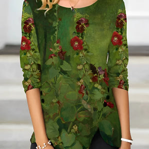 
A floral green women's long sleeve blouse in size 4XL, featuring an elegant design suitable for autumn. The blouse highlights a fashionable floral pattern with white and green colors, and is tailored to have a flattering fit around the neck and waist.