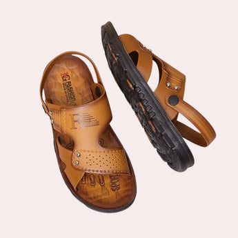 Men's brown leather sandals with adjustable straps, shown in size 47, featuring a comfortable and breathable design.