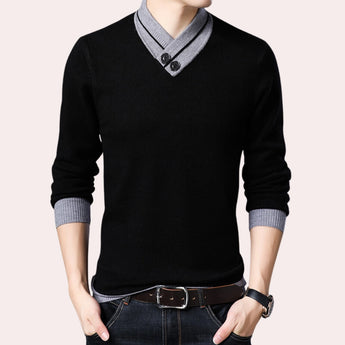 Men's black knit sweater in XL, featuring a stylish winter pullover design with long sleeves and a round neckline.