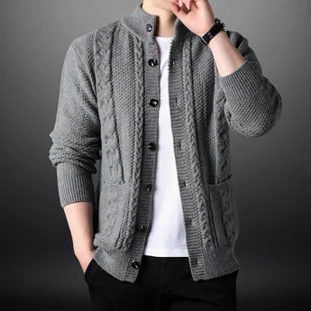 Men's chunky knit gray wool cardigan in XL size, featuring long sleeves and a stylish design suitable for winter wear.
