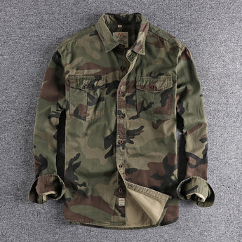 Men's military camouflage jacket featuring a tactical design with a durable fabric, long sleeves, and a standard collar; suitable for outdoor and tactical use.