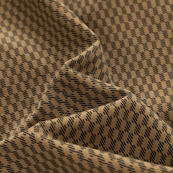 Men's khaki herringbone summer shorts made from breathable cotton with a casual fit, displayed against a neutral background.