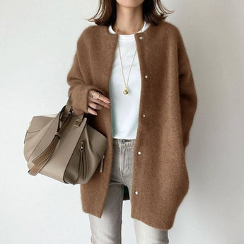 Oversized beige wool cardigan for women in caramel color, featuring long sleeves, a cozy collar, and a loose fit, designed for winter fashion in size XL.