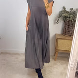 Gray pleated maxi dress featuring cap sleeves and an elegant design, suitable for summer occasions, in a size 3XL.
