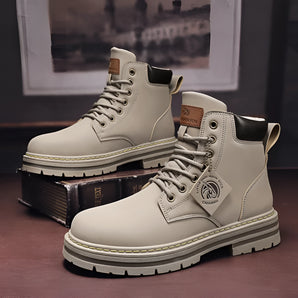 Stylish durable men's leather work boots in grey, size 45, featuring non-slip soles and ankle support.