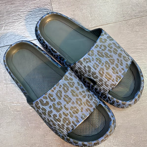Trendy leopard print fringed mesh summer slip-on sandals in black, size CN44-45(EU44) on a white background.