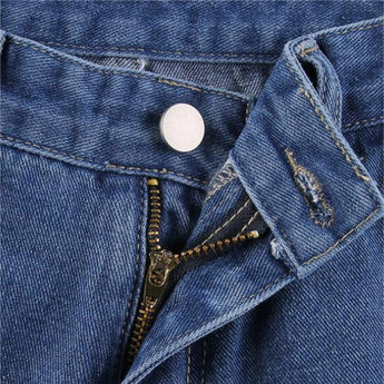Trendy women's printed wide-leg jeans in denim, showcasing an urban and hip-hop fashion style.