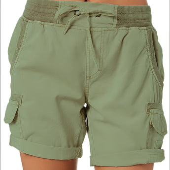 Women's green cargo shorts in size 3XL with an elastic waistband, featuring multiple pockets, designed for lightweight comfort in the summer.