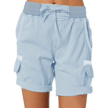 Women's beige cargo shorts in a lightweight fabric, featuring an elastic waist and multiple pockets, ideal for summer wear.