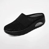 Women's red mesh slip-on sneakers with breathable design and air-cushioned sole, suitable for outdoor and athletic activities, displayed in size Nero / 43.
