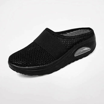 Women's red mesh slip-on sneakers with breathable design and air-cushioned sole, suitable for outdoor and athletic activities, displayed in size Nero / 43.