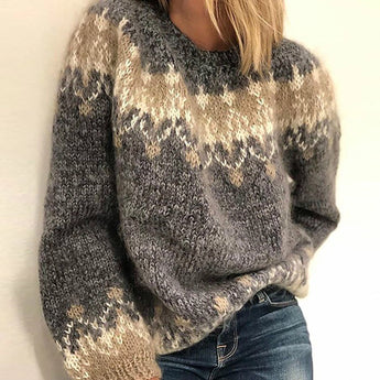 Gray wool ombre hand-knit chunky pullover in 3XL, featuring long sleeves, a cozy collar, and fashion-forward design ideal for winter wear.
