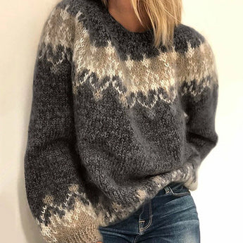 Wool ombre hand-knit chunky pullover in Nero color, featuring long sleeves and a stylish pattern, made from natural wool material, designed for a cozy winter fit in 3XL size.