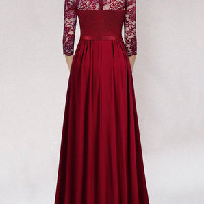 Avencea Langes, elegant bridesmaid dress made of flowing lace – stylish design for special occasions