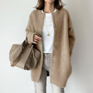 Avencea - Comfortable Cardigan with Button Closure