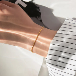 Adjustable Silver Cuff Bracelet - Minimalist Unisex Elegant Design