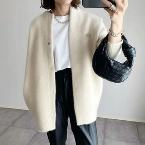 Avencea - Luxury Cardigan with Buttons - Your Go-To Layering Piece for All Seasons
