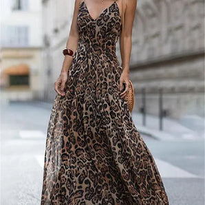 Avencea - Dress with V-Neck and Leopard Print
