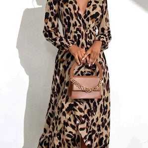 Avencea - Dress with V-Neck and Leopard Print - Spring Dress